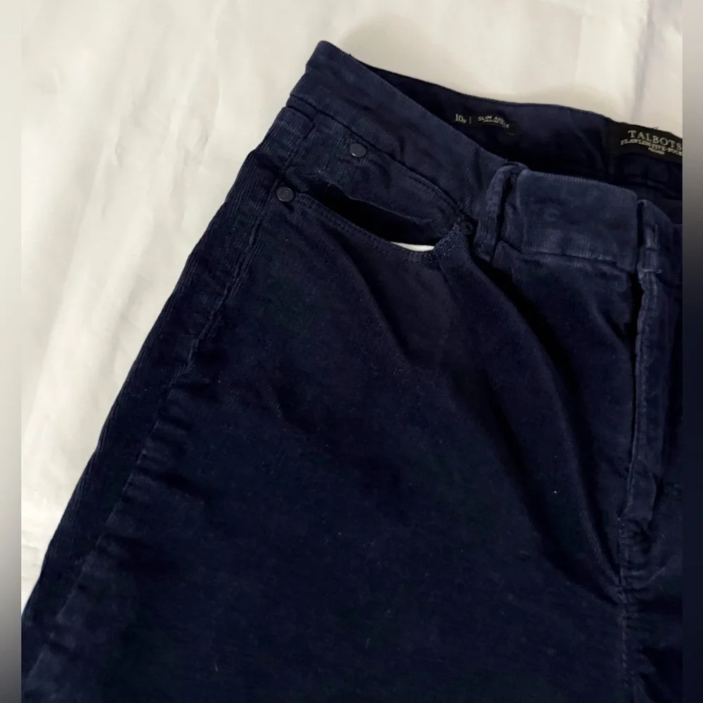Talbots Flawless Five-Pocket Petites Navy Slim Ankle Frayed Hem Corduroy Pants - Picture 3 of 10